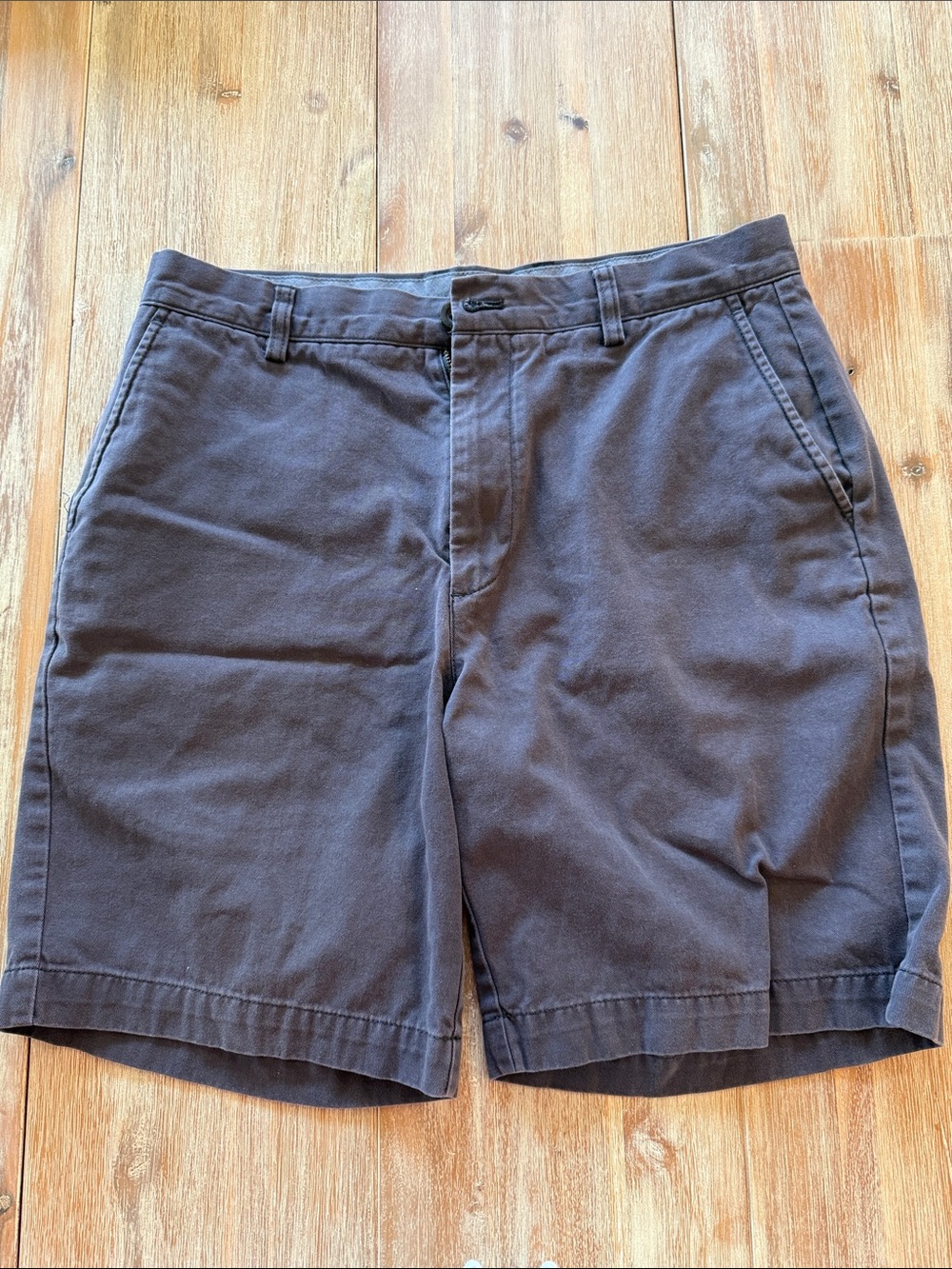 Amazon Essentials Men's Flat-Front Shorts - Dark Blue